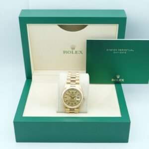 Rolex Day-Date 36 mm / Champagne – President